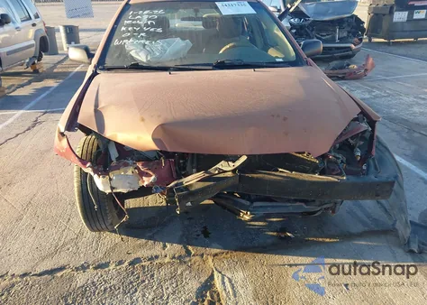 2004 Toyota Corolla Ce z USA, uszkodzony, nr VIN 1NXBR32E14Z248342